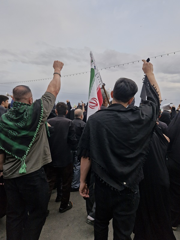 حضور خارجی‌ها در تشییع شهیدجمهور در قم