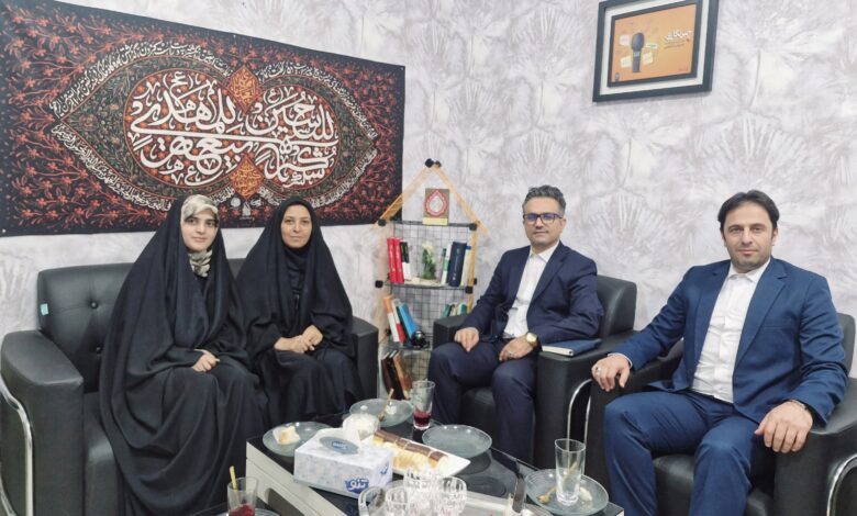 محسن عابدی رئیس شورای هماهنگی شرکت‌های بیمه استان قم سعید عاصم آبادی دبیر شورای هماهنگی شرکت های بیمه در قم