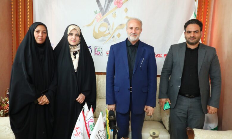 حضور معاون سیاسی استاندار قم در دفتر آستان بهارستان به مناسبت روز خبرنگار