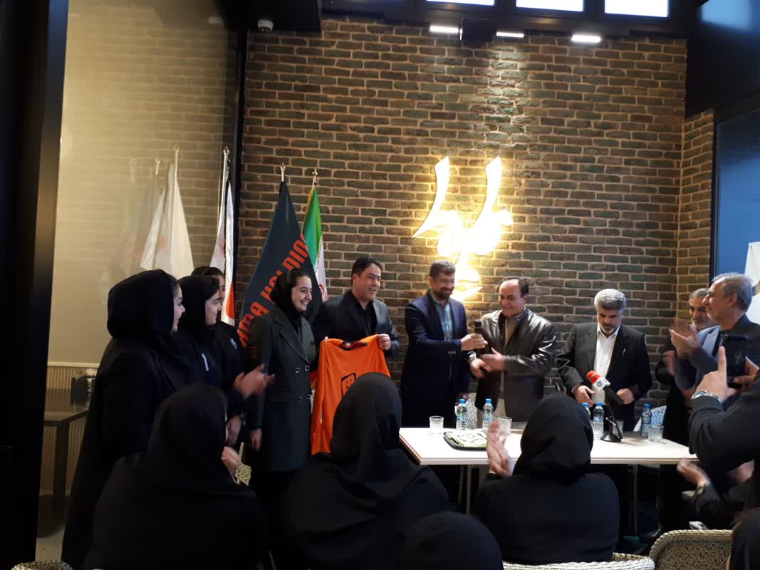 رونمایی از پیراهن فوتسال بانوان