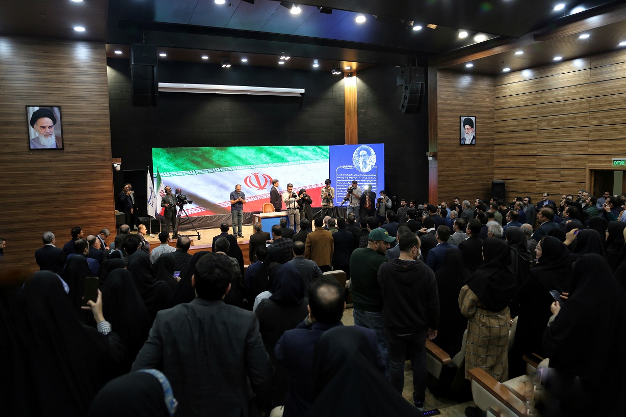 گزارش تصویری دومین نشست خبری دکتر قالیباف رئیس مجلس + زهرا سادات صحفی