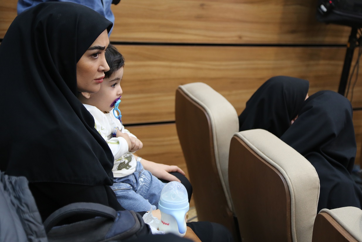 گزارش تصویری دومین نشست خبری دکتر قالیباف رئیس مجلس + زهرا سادات صحفی