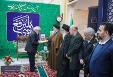 برگزاری آیین غبارروبی حرم امامزاده موسی مبرقع(ع) با حضور خانواده شهدای اغتشاشات اخیر